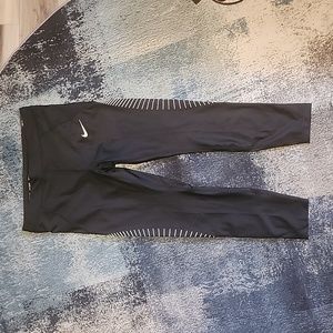 Nike Power Dri-Fit 7/8 Length Leggings - Large / L